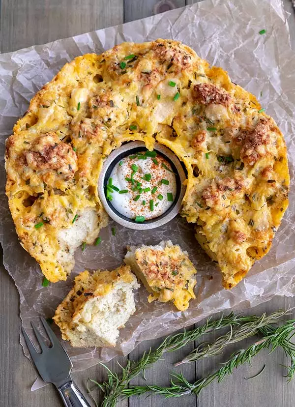 Cheesy Garlic Monkey Bread Recipe