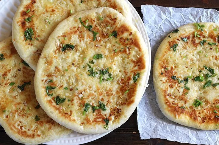 Cheesy Garlic Naan Bread Recipe