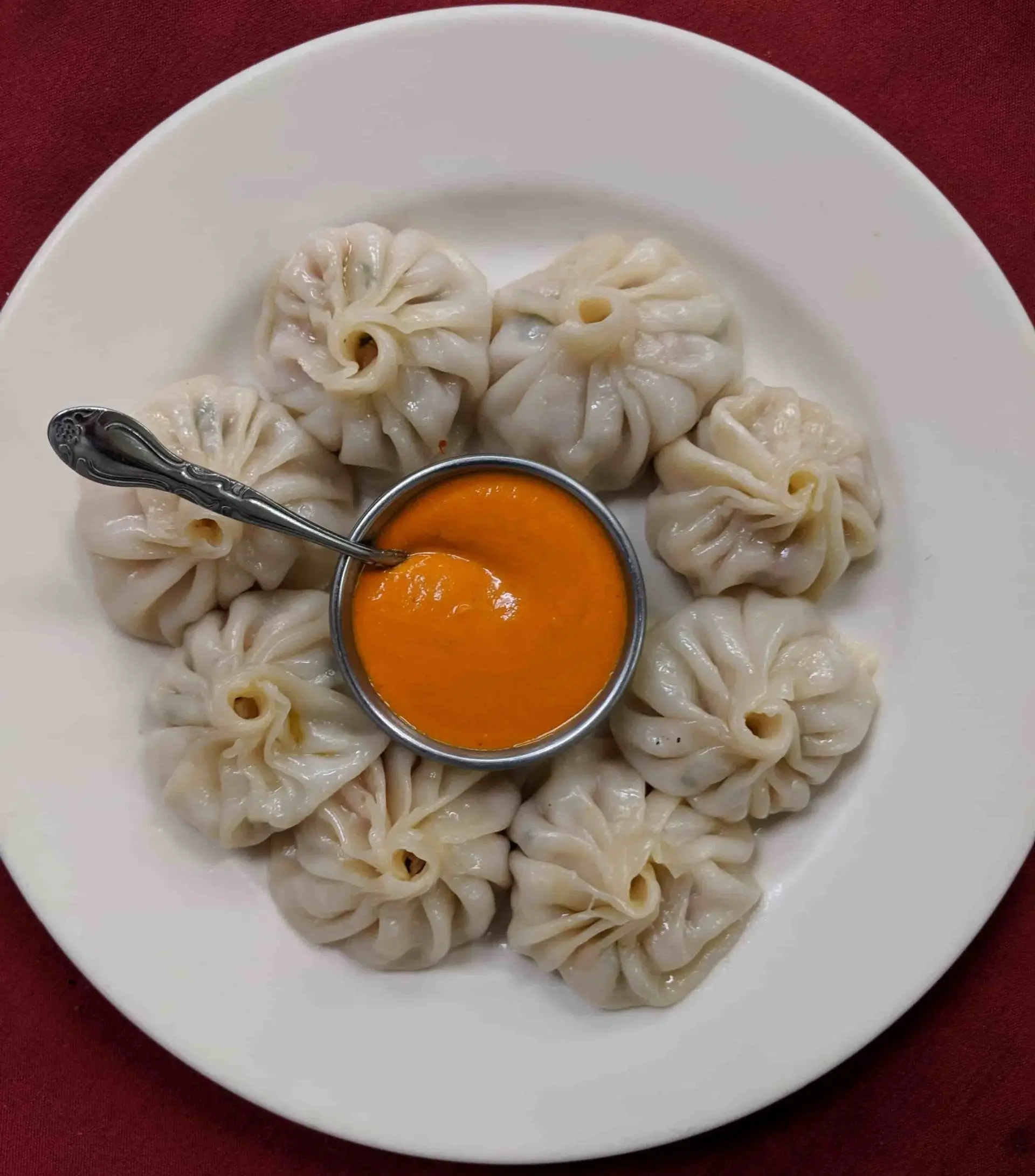 Momos (1)